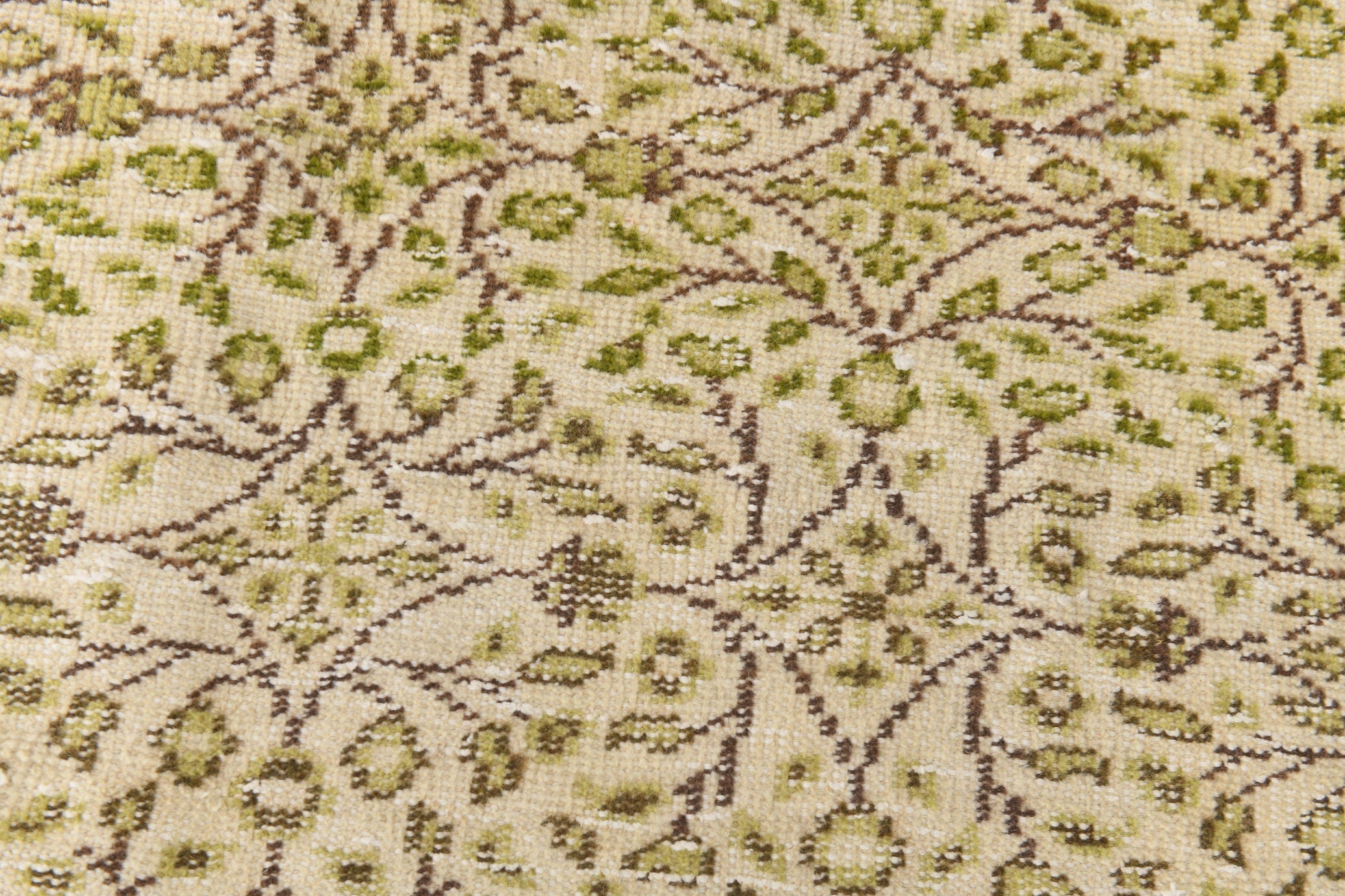 Turkish Vintage Rug  5'10" x 10'5" ft