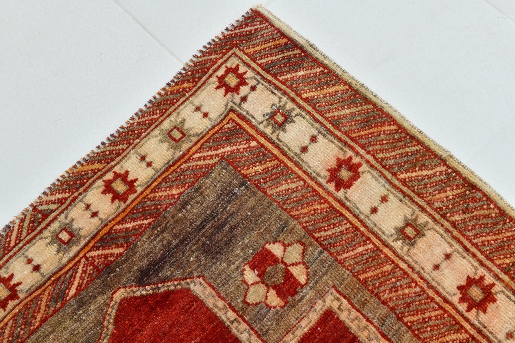 Turkish Vintage Rug 5’10’ x 3’3’