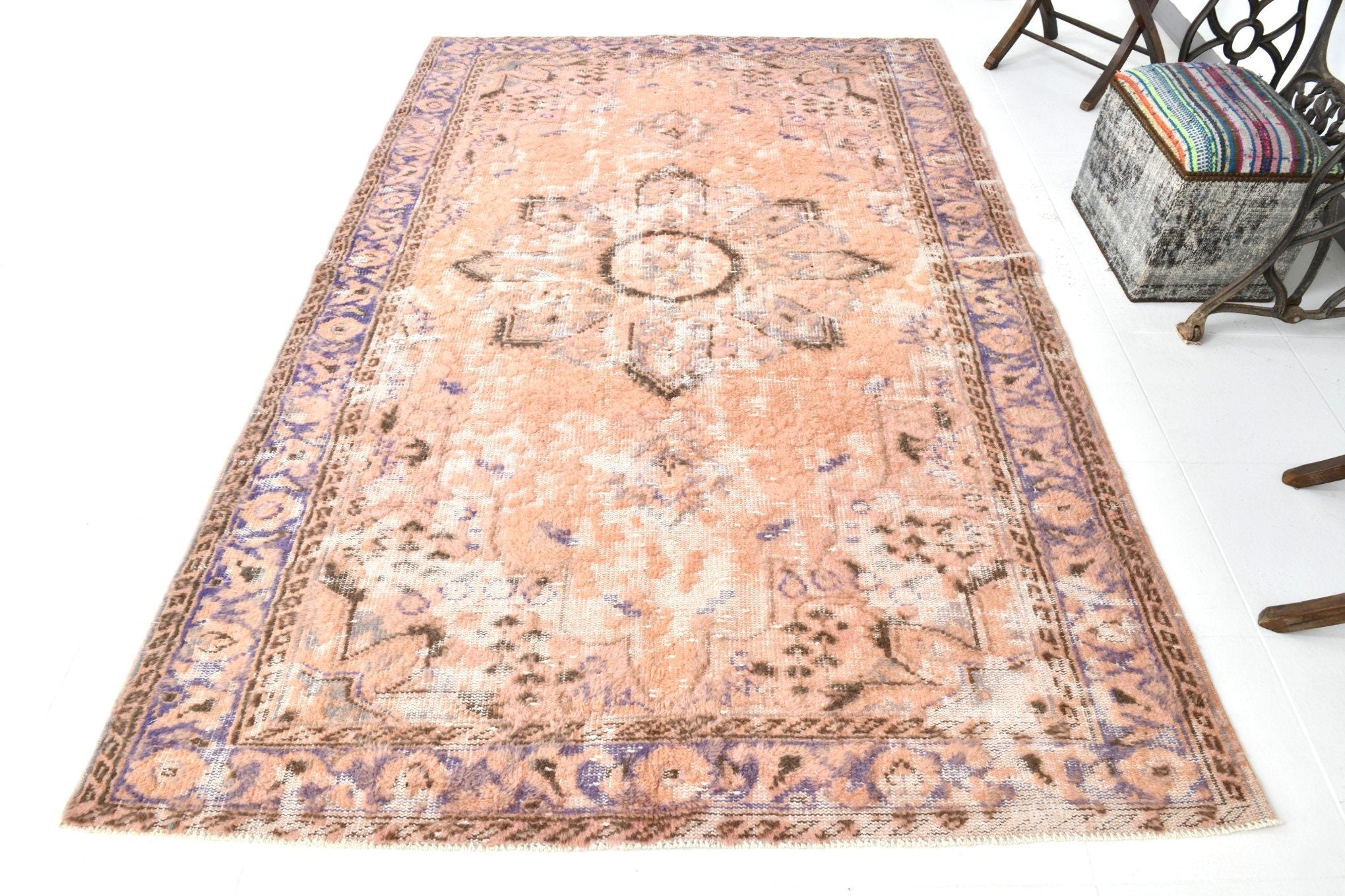 Turkish Vintage Rug  5'10" x 8'11" ft