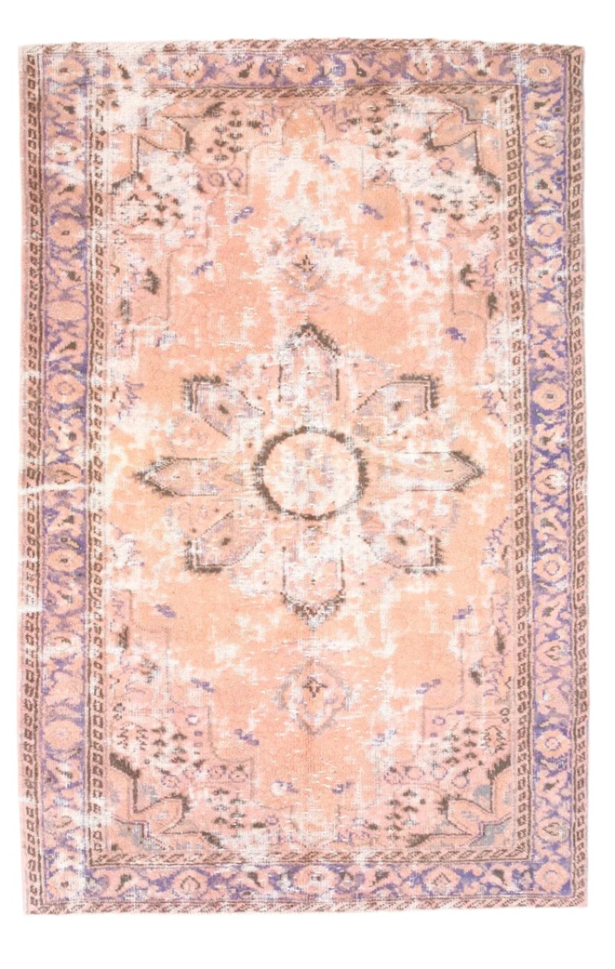 Turkish Vintage Rug  5'10" x 8'11" ft
