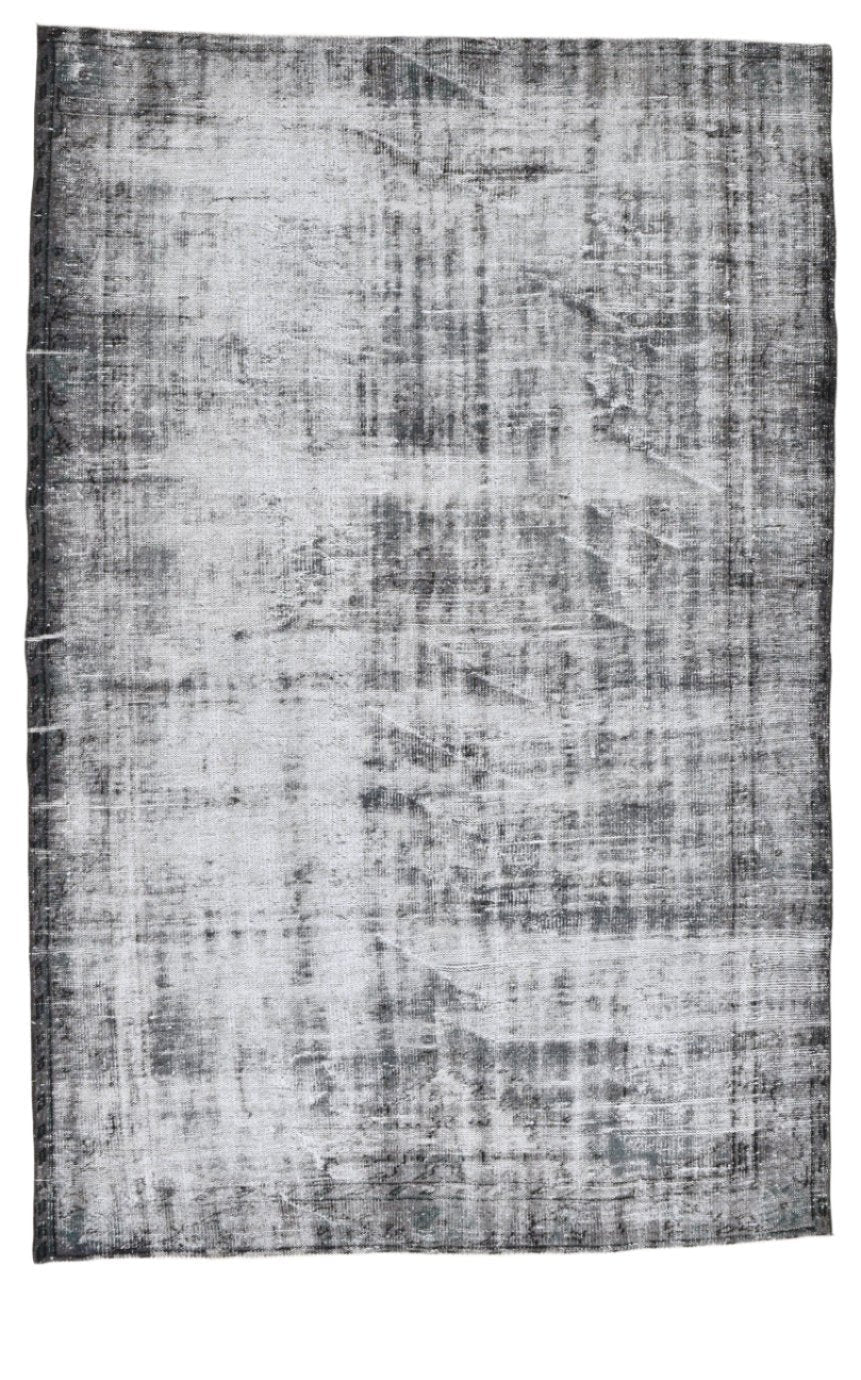Turkish Vintage Rug  5'10" x 8'11" ft