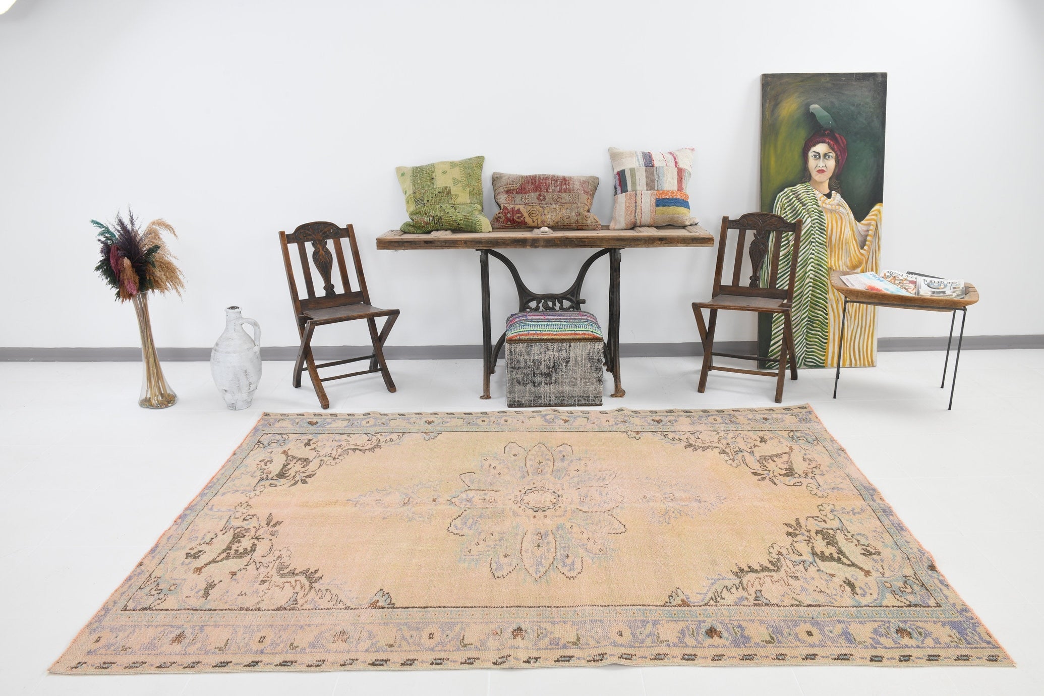 Turkish Vintage Rug  5'10" x 8'6" ft