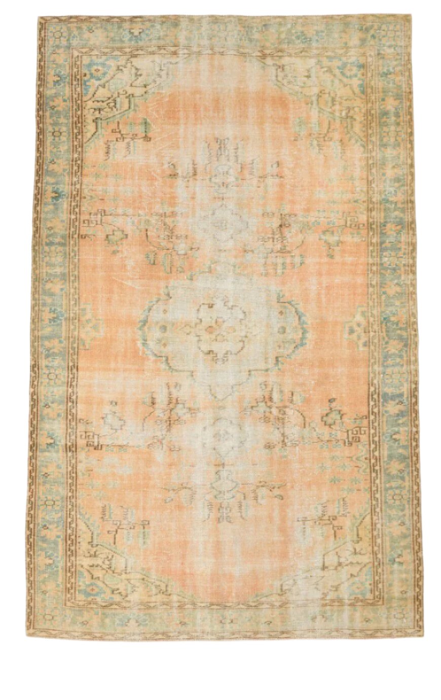 Turkish Vintage Rug  5'10" x 9'6" ft