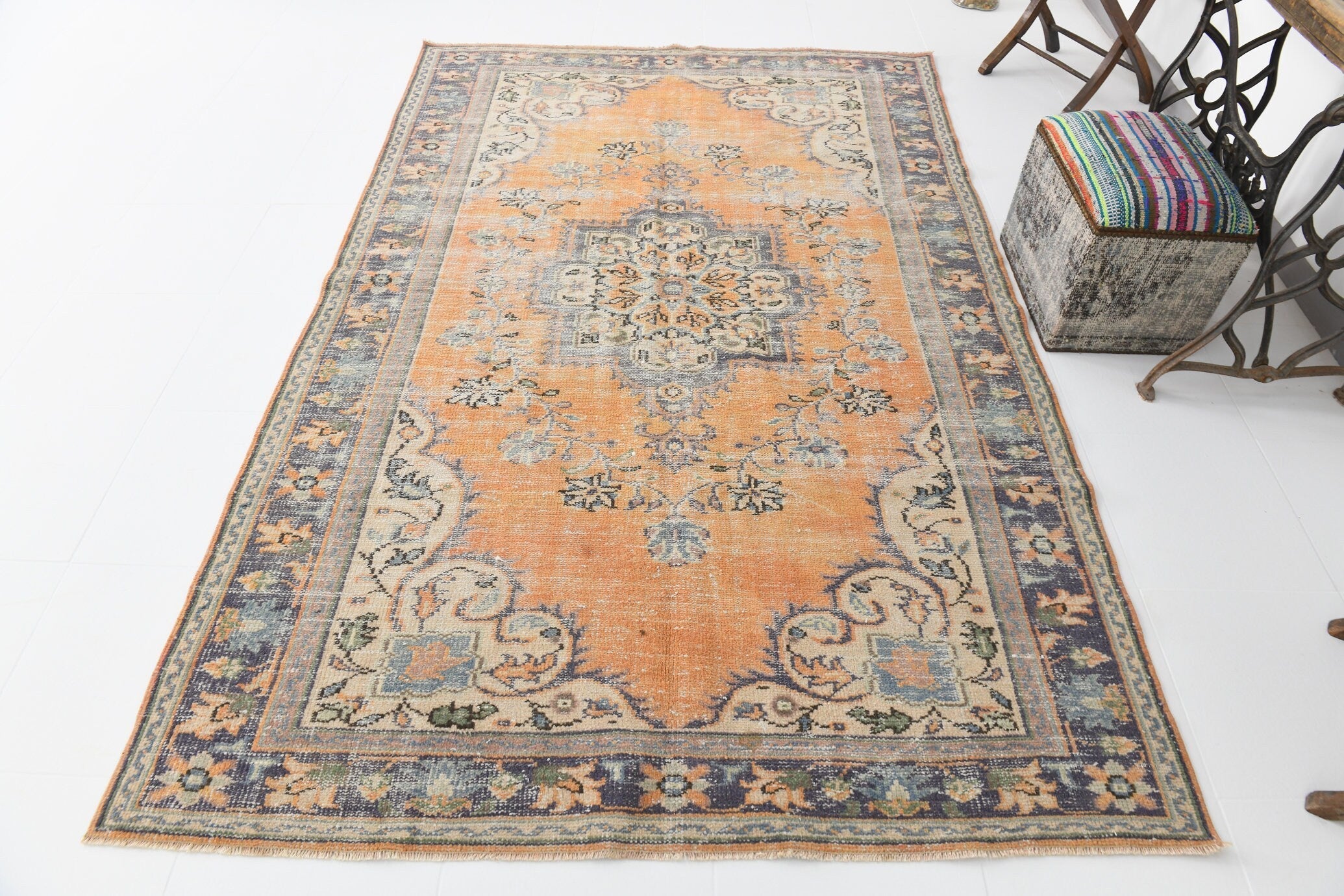 Turkish Vintage Rug  5'11" x 8'12" ft