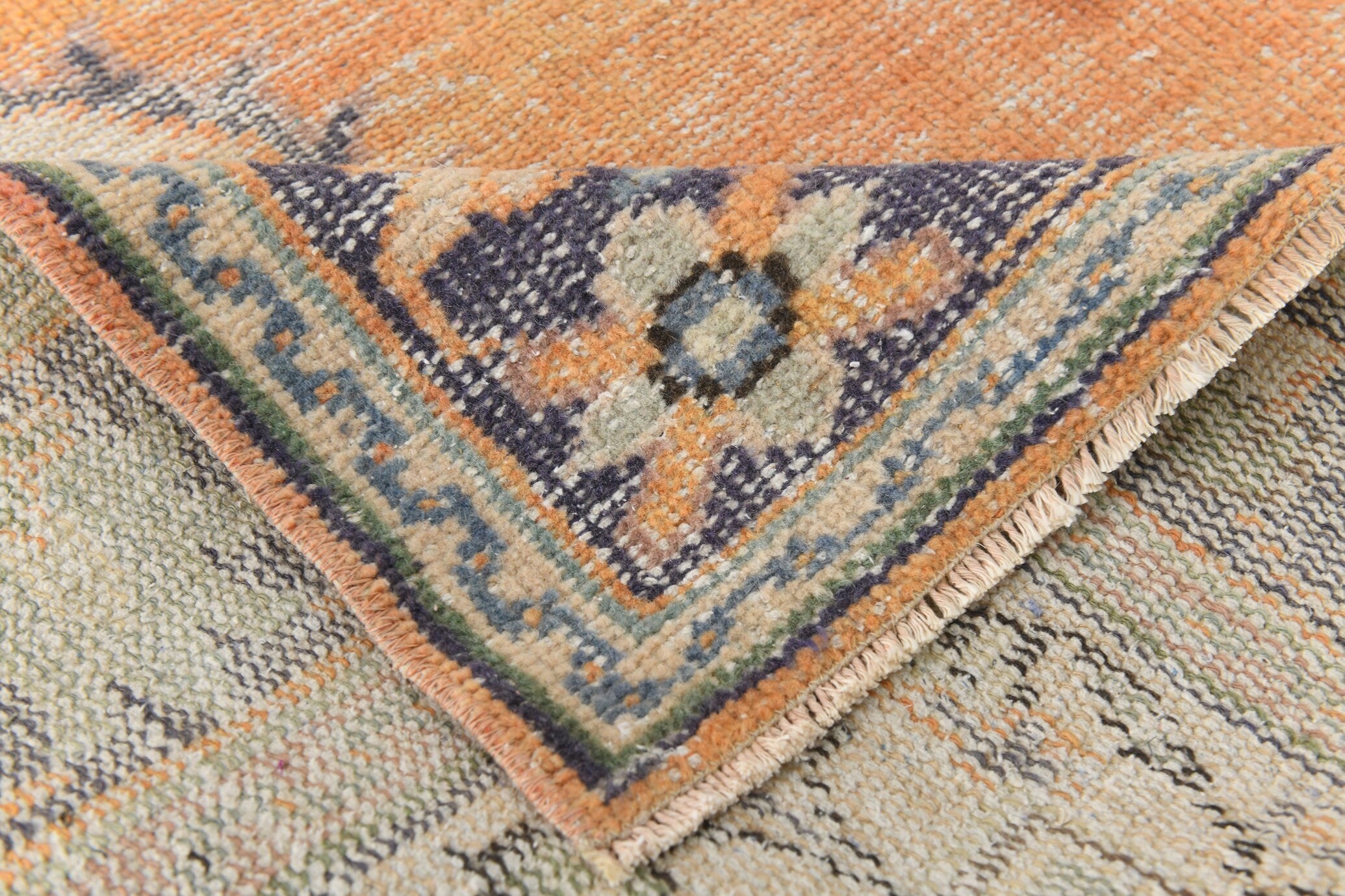 Turkish Vintage Rug  5'11" x 8'12" ft
