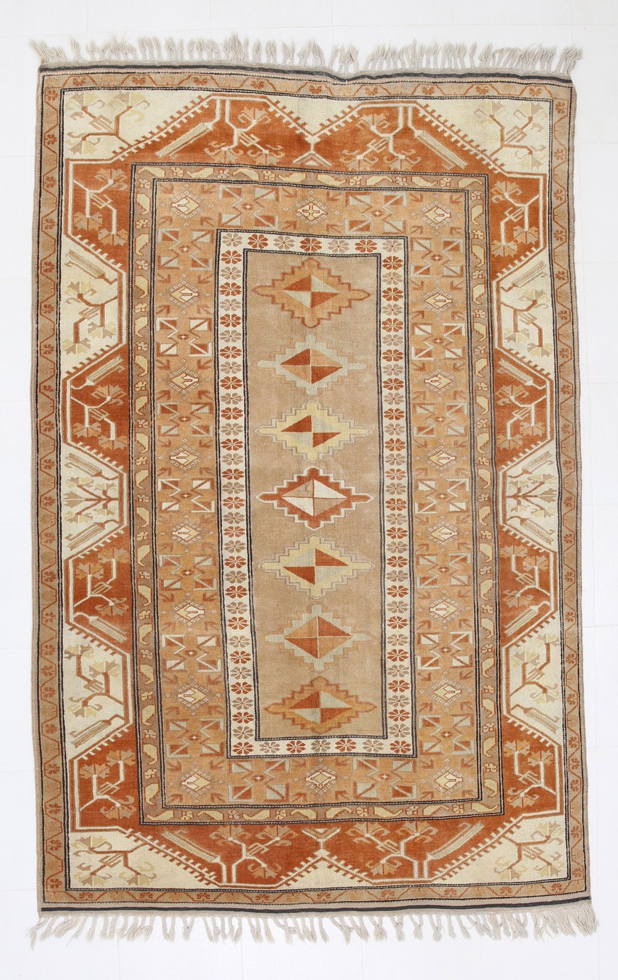 Turkish Vintage Rug  5'11" x 9'0" ft
