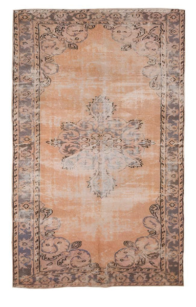 Turkish Vintage Rug  5'11" x 9'6" ft