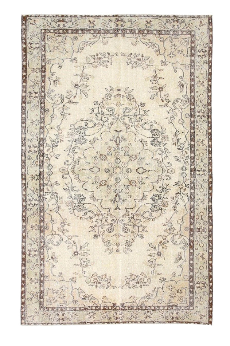 Turkish Vintage Rug 5’11’’ x 9’7’’ ft
