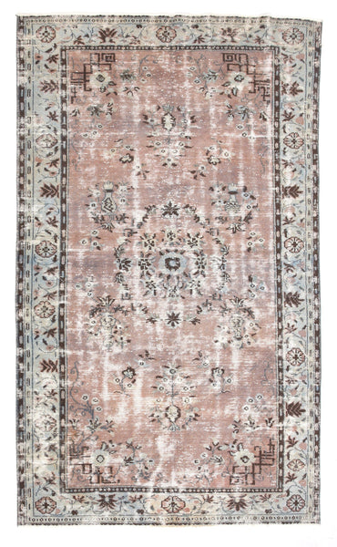 Turkish Vintage Rug  5'12" x 10'1" ft