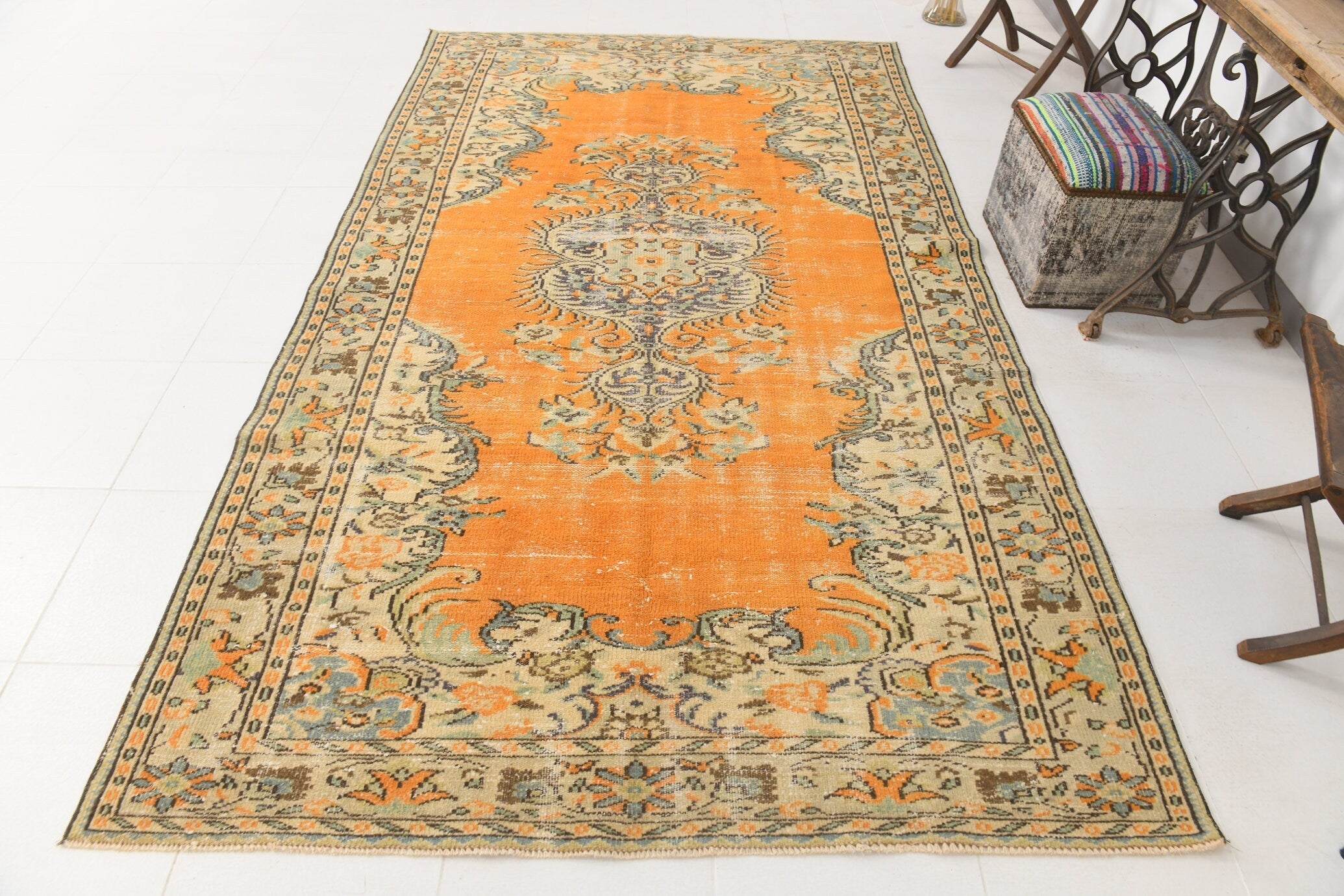 Turkish Vintage Rug  5'12" x 10'2" ft
