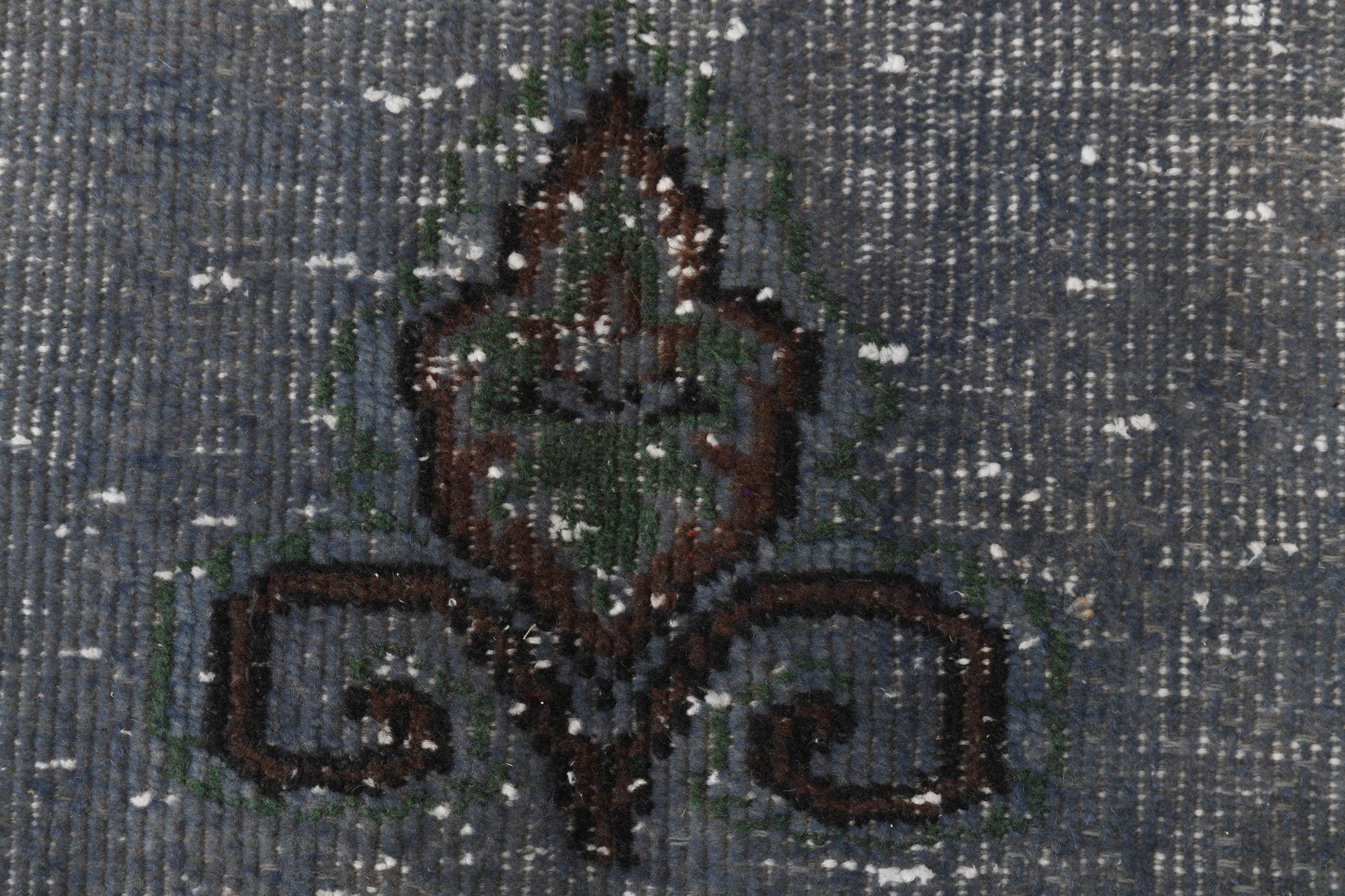 Turkish Vintage Rug  5'12" x 10'6" ft