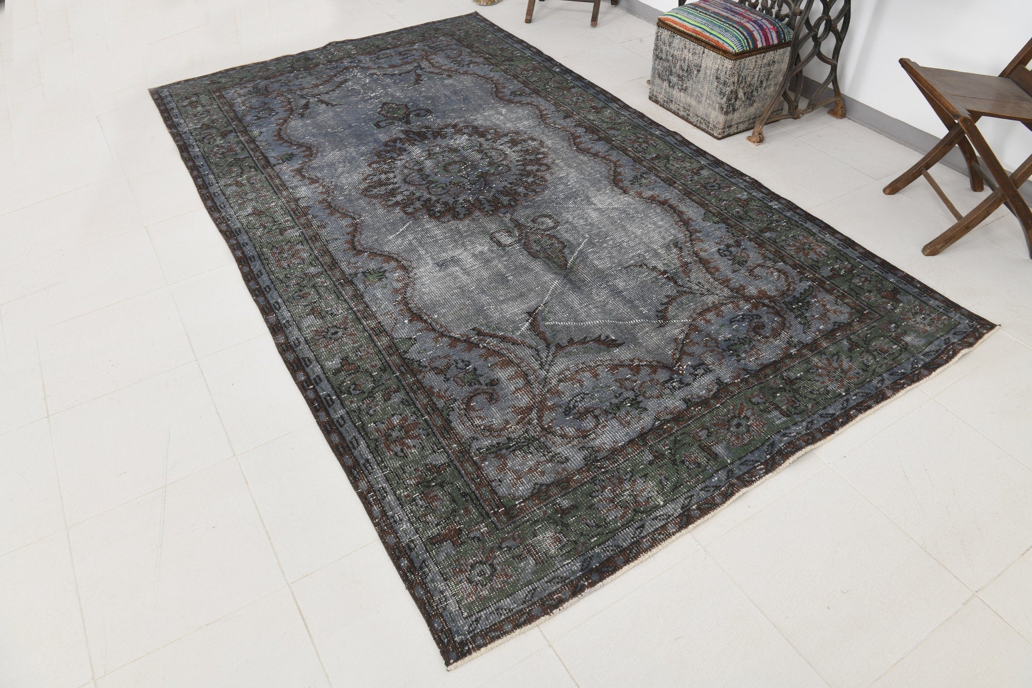 Turkish Vintage Rug  5'12" x 10'6" ft