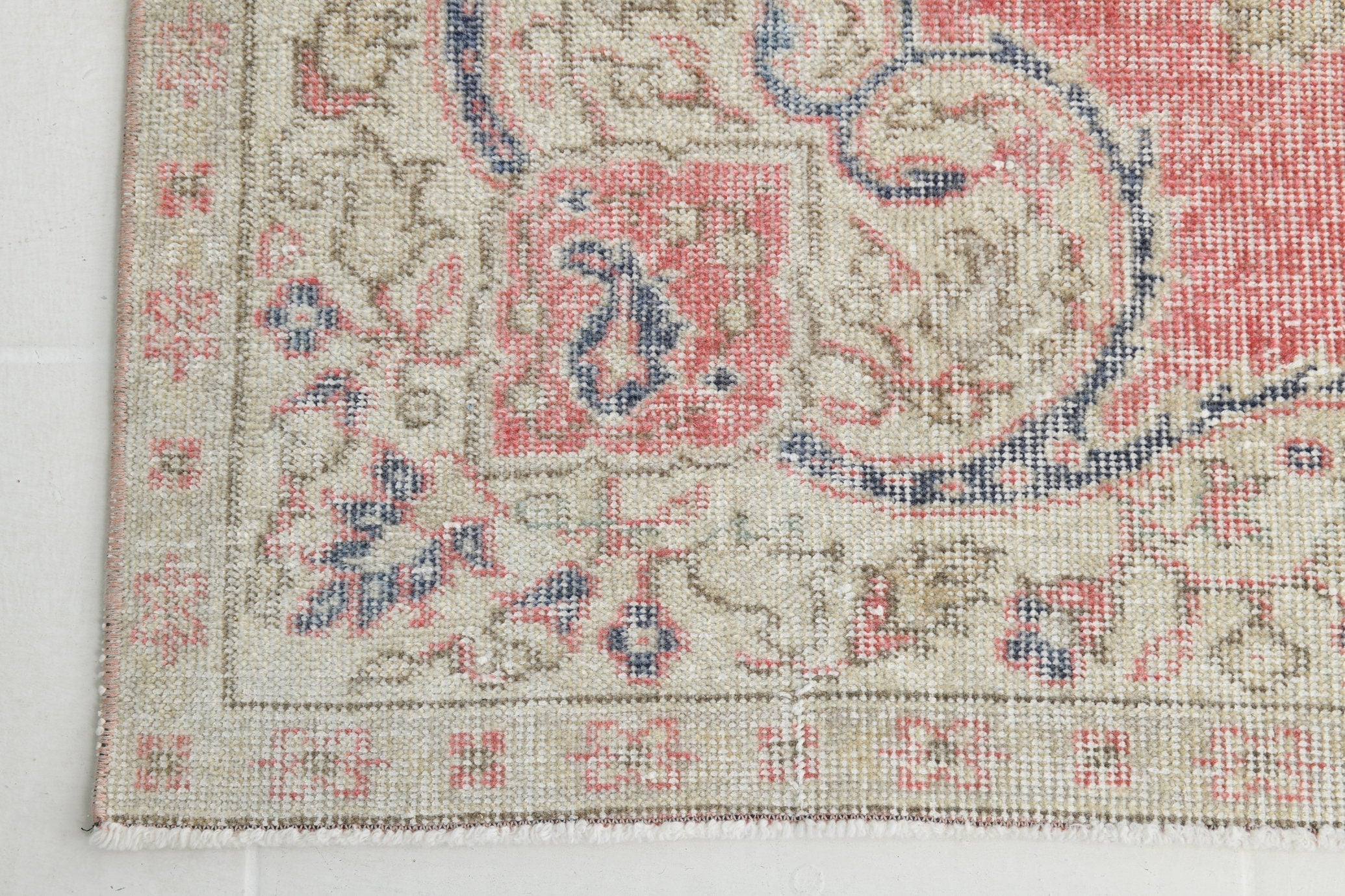 Turkish Vintage Rug 5’2’ x 7’12’