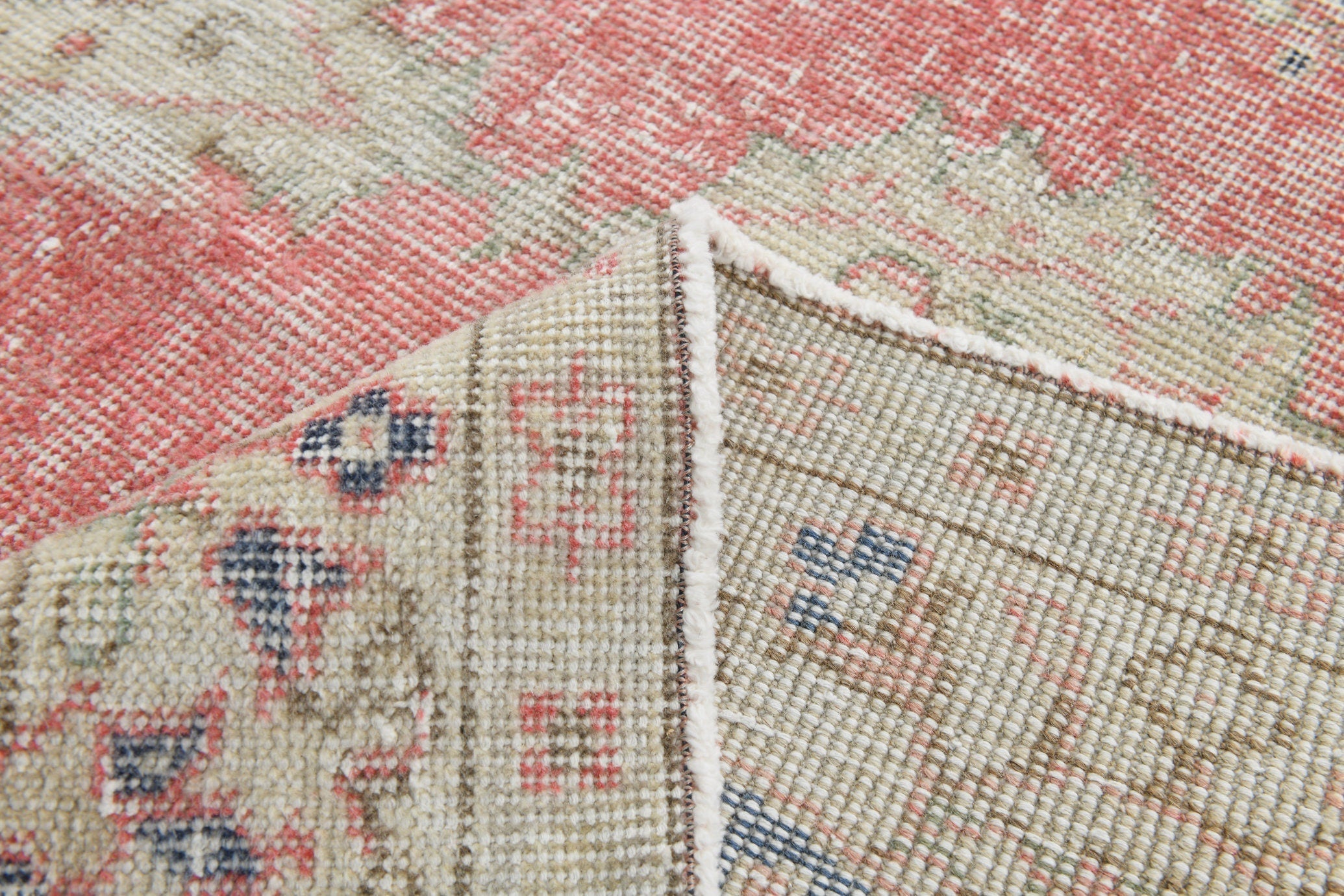 Turkish Vintage Rug 5’2’ x 7’12’
