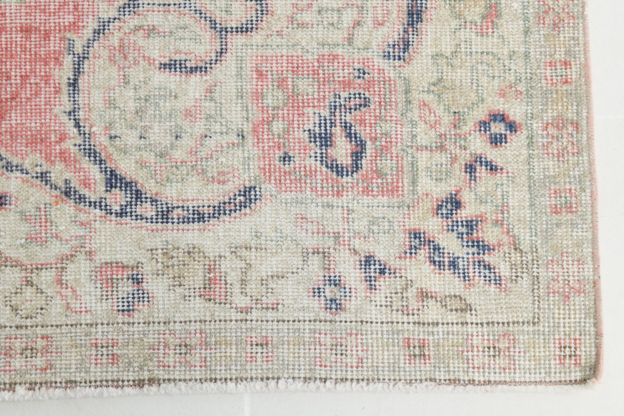 Turkish Vintage Rug 5’2’ x 7’12’