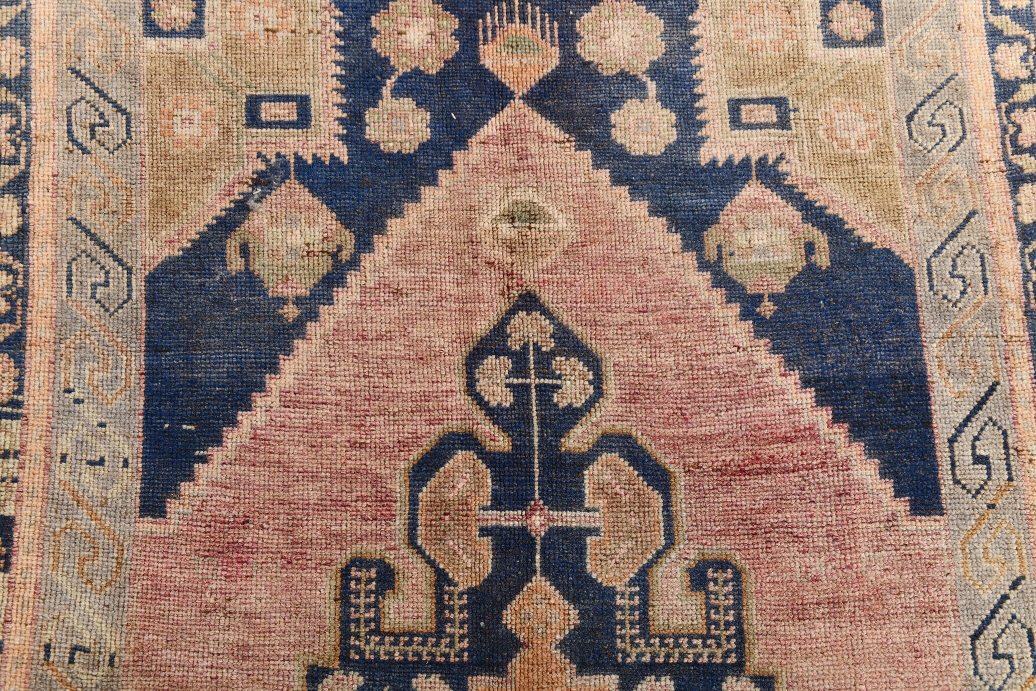 Turkish Vintage Rug  5'3" x 10'3" ft