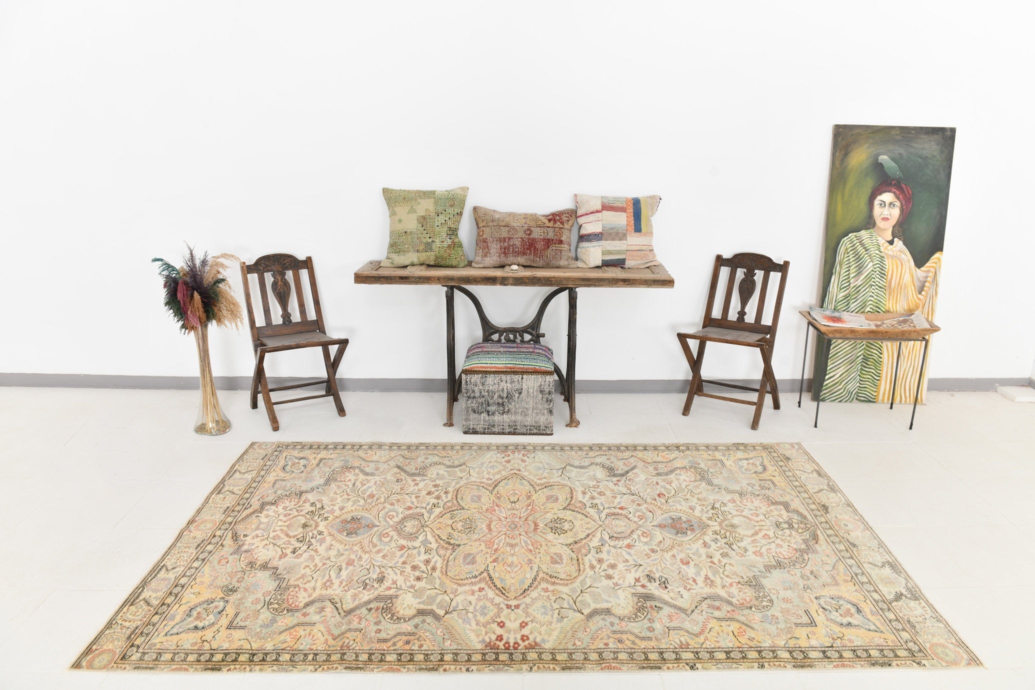 Turkish Vintage Rug  5'3" x 9'3" ft