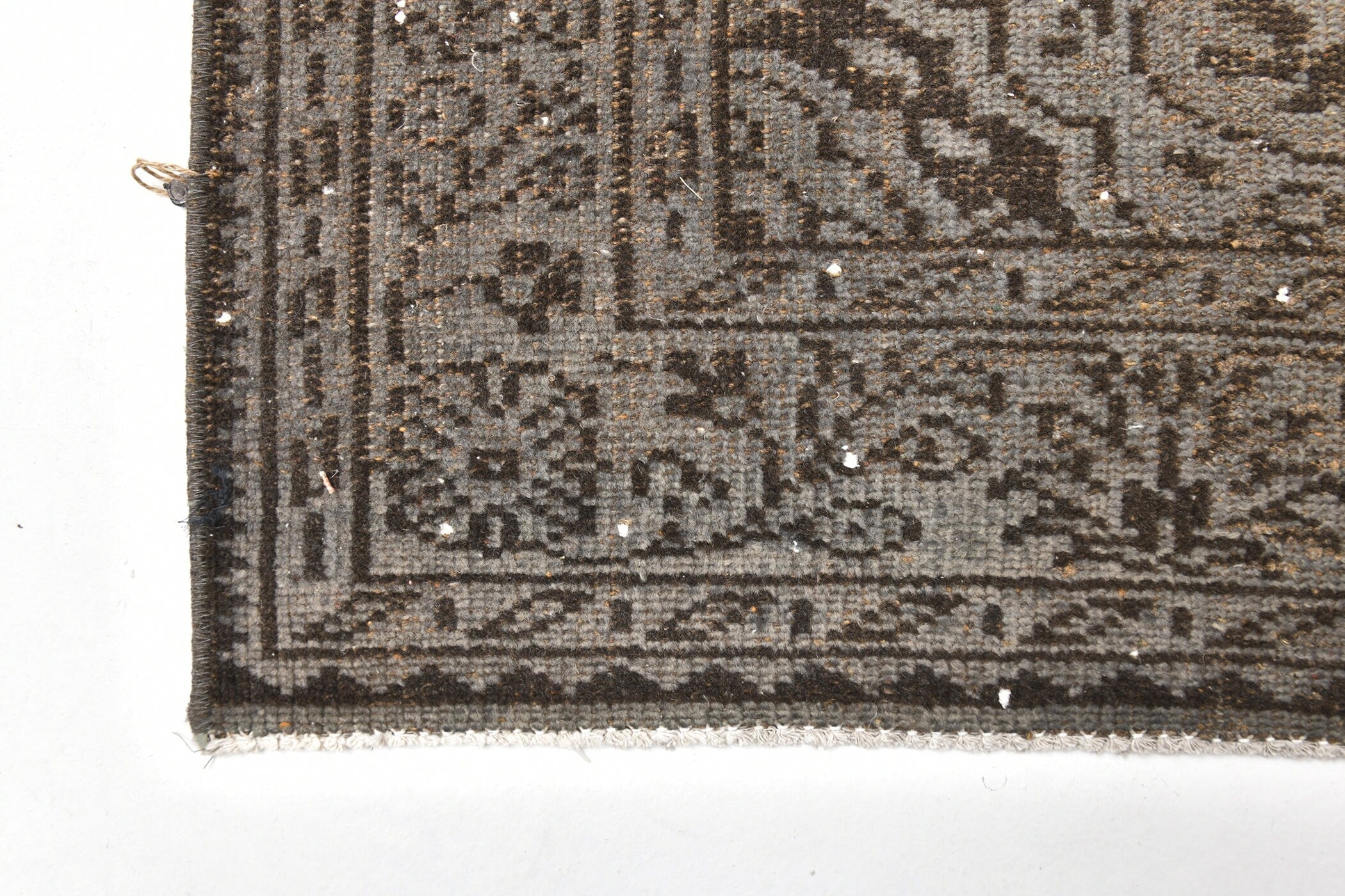 Turkish Vintage Rug  5'4" x 8'8" ft