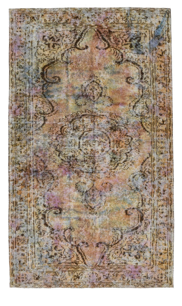 Turkish Vintage Rug  5'4" x 9'0" ft