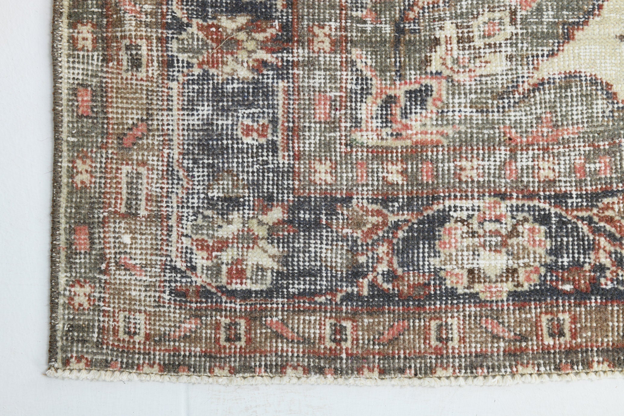Turkish Vintage Rug 5’5’ x 8’0’