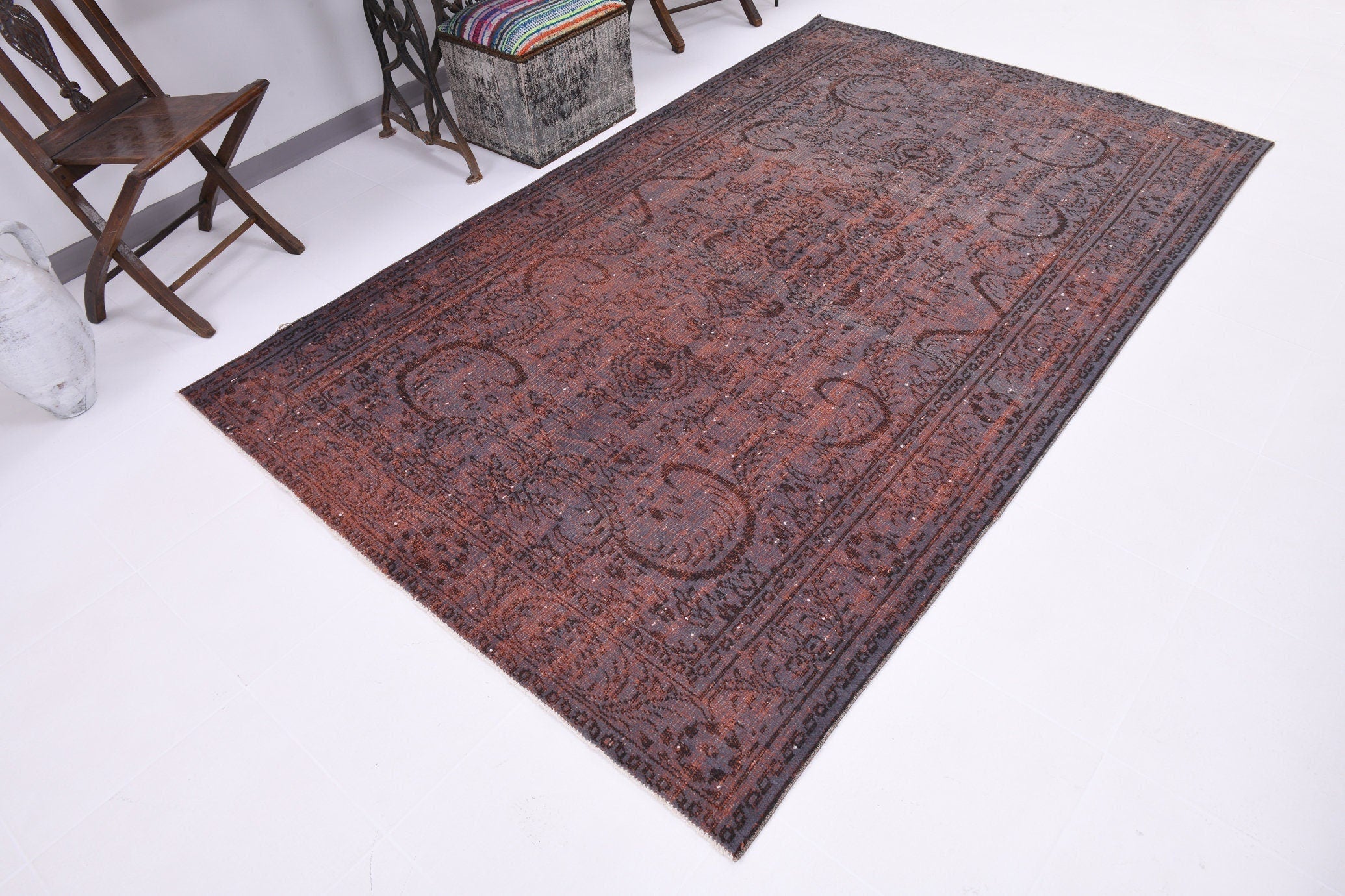 Turkish Vintage Rug  5'5" x 8'10" ft