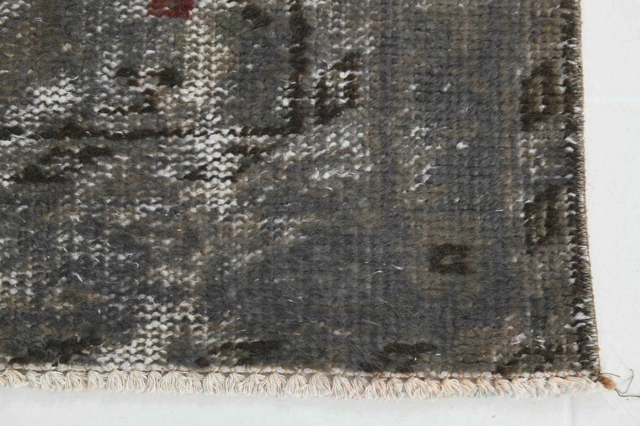 Turkish Vintage Rug 5’5’ x 8’4’