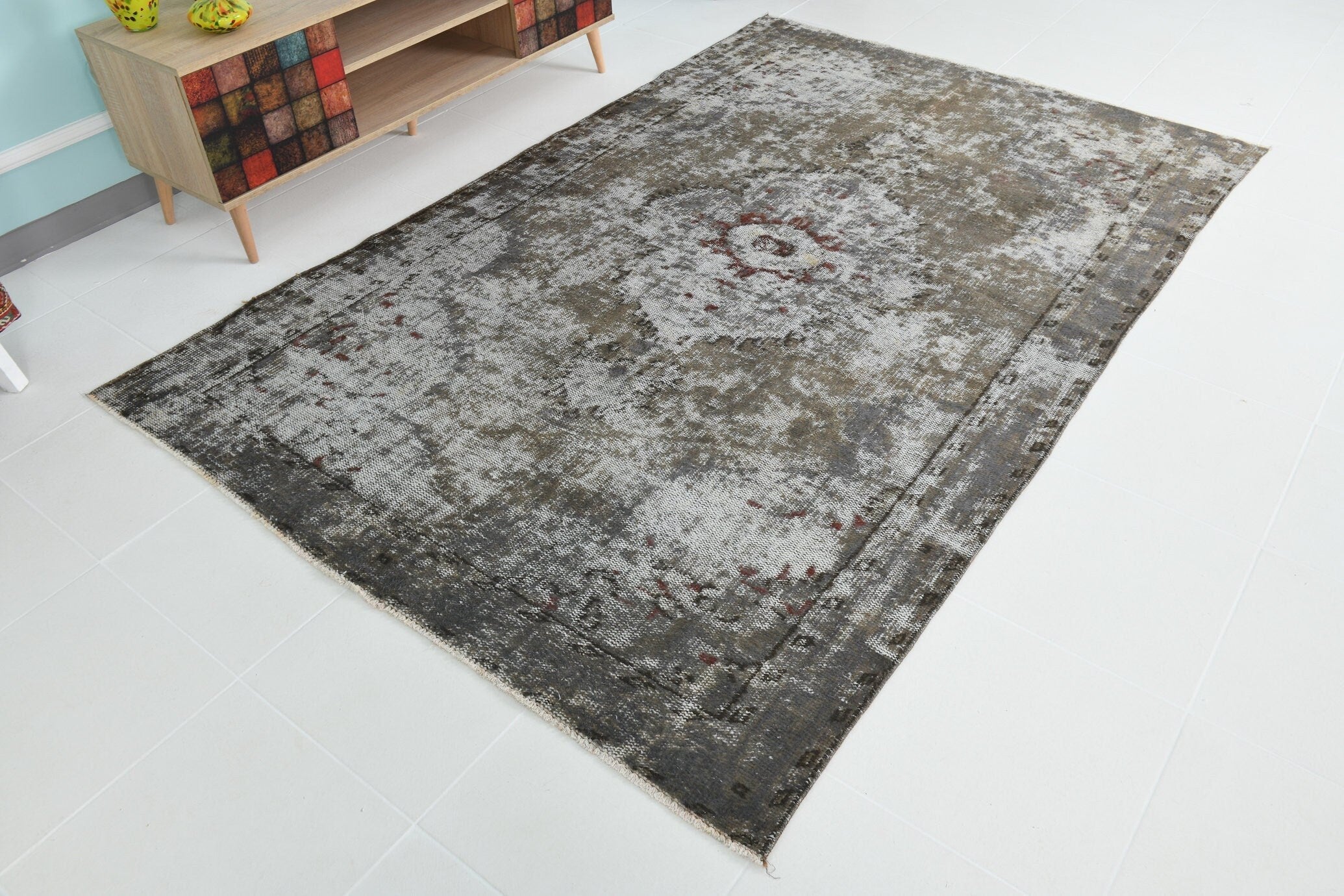 Turkish Vintage Rug 5’5’ x 8’4’