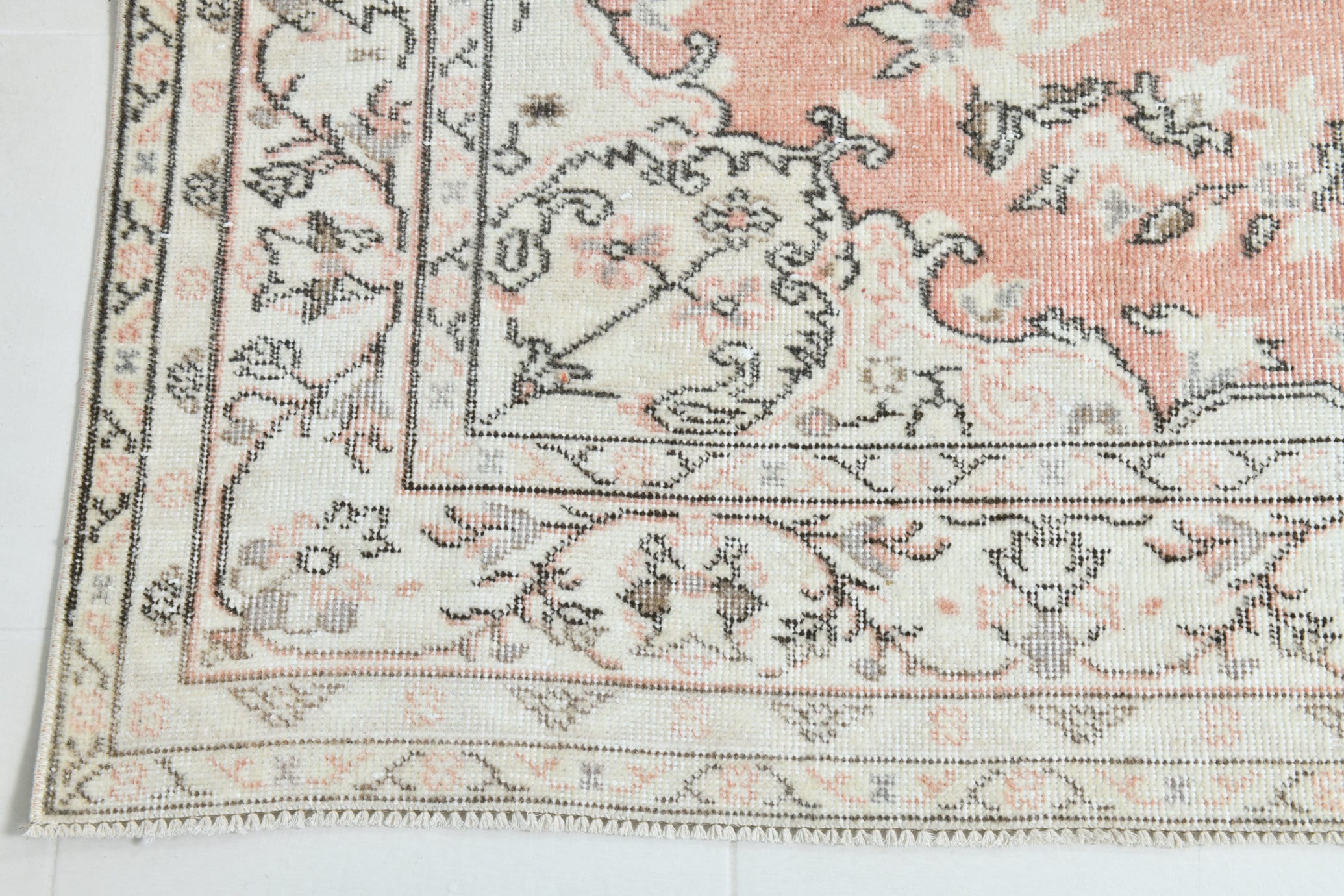 Turkish Vintage Rug 5’5’ x 8’9’
