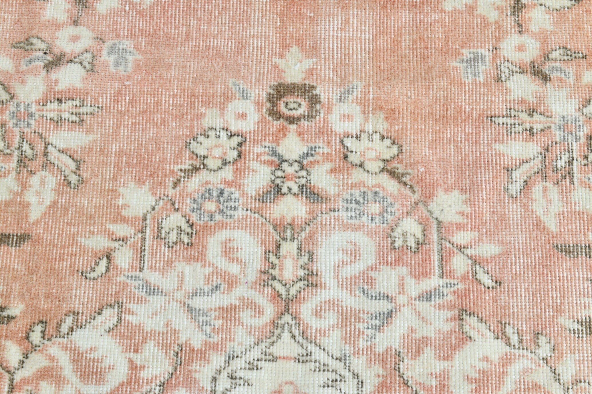 Turkish Vintage Rug 5’5’ x 8’9’