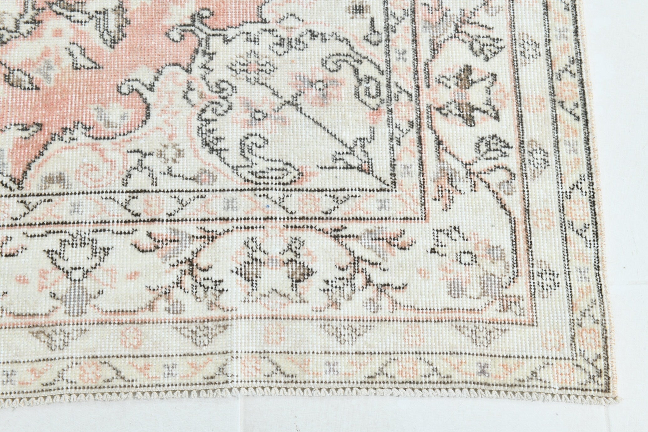 Turkish Vintage Rug 5’5’ x 8’9’