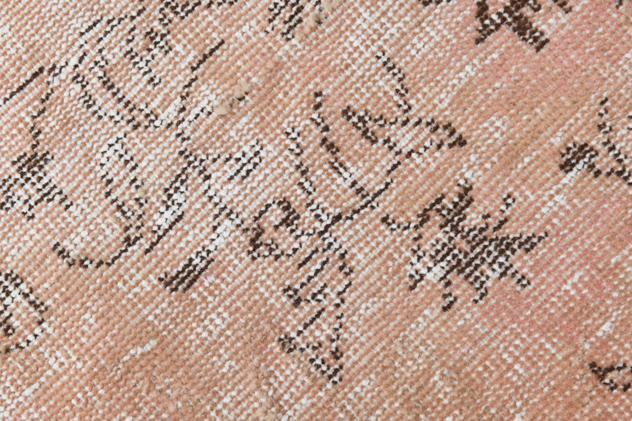 Turkish Vintage Rug 5’6’ x 8’11’