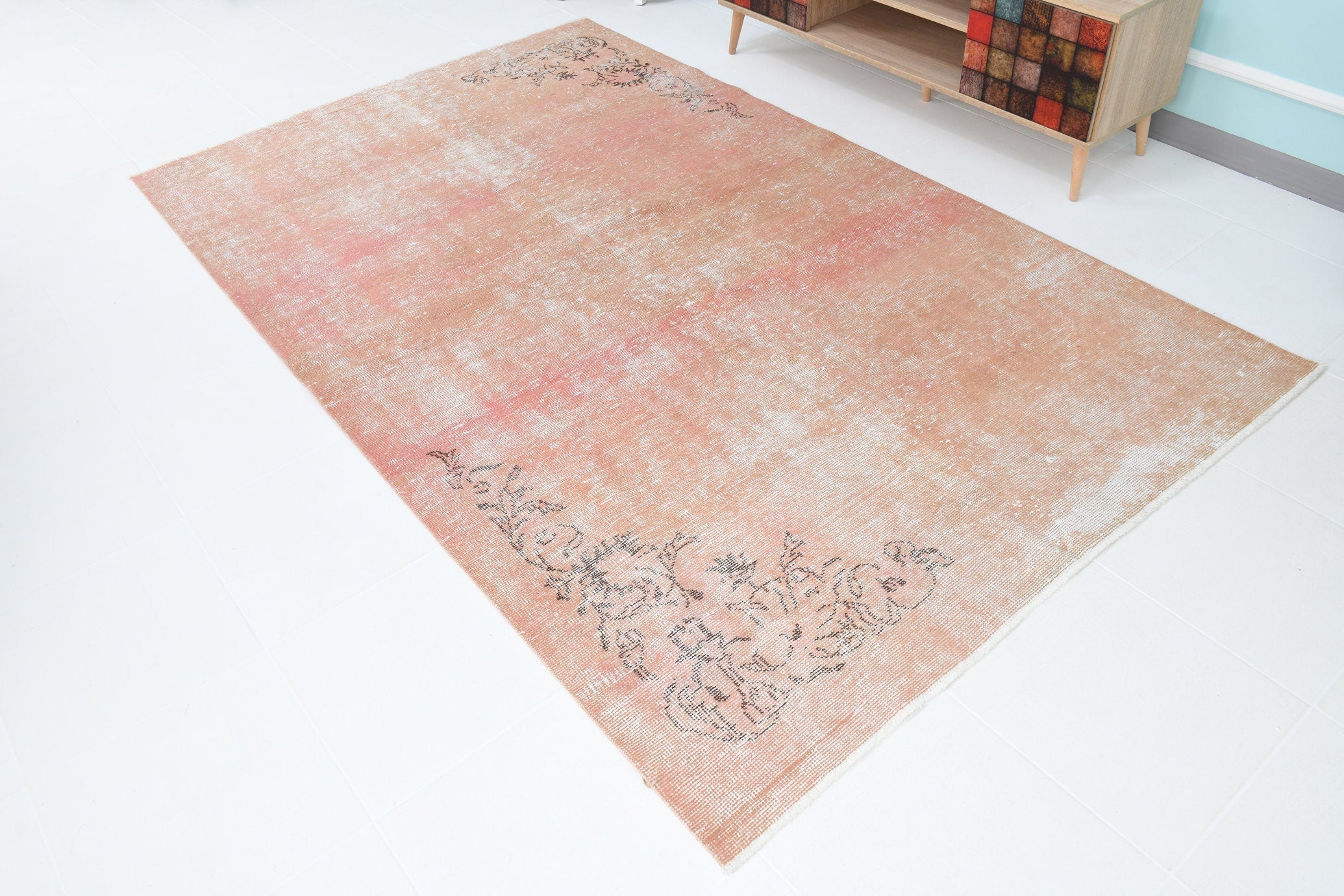 Turkish Vintage Rug 5’6’ x 8’11’