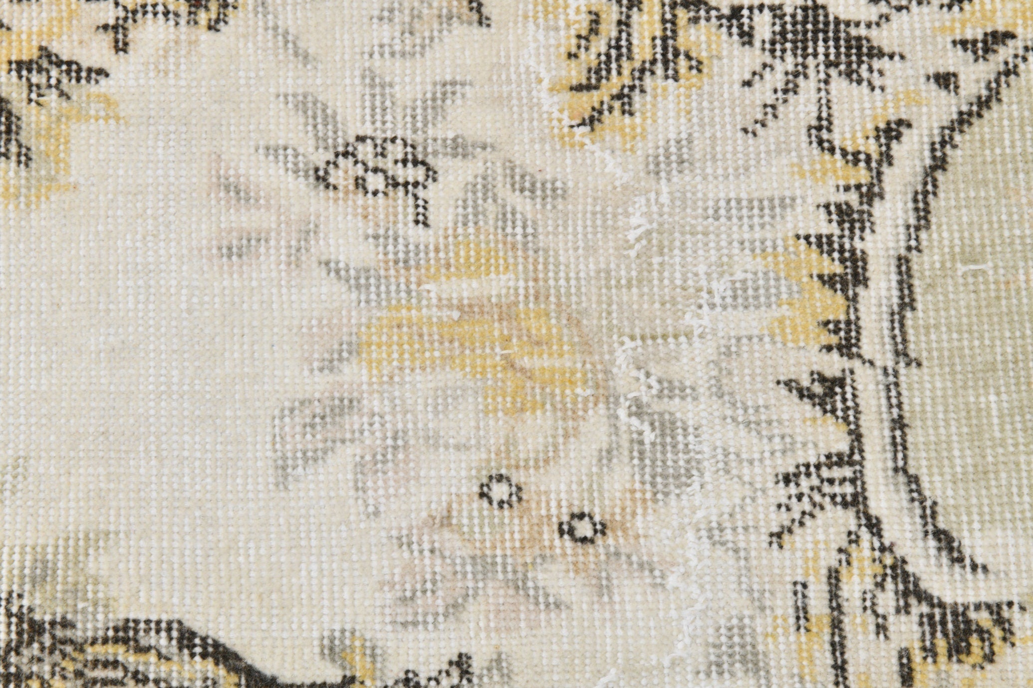 Turkish Vintage Rug  5'6" x 8'4" ft