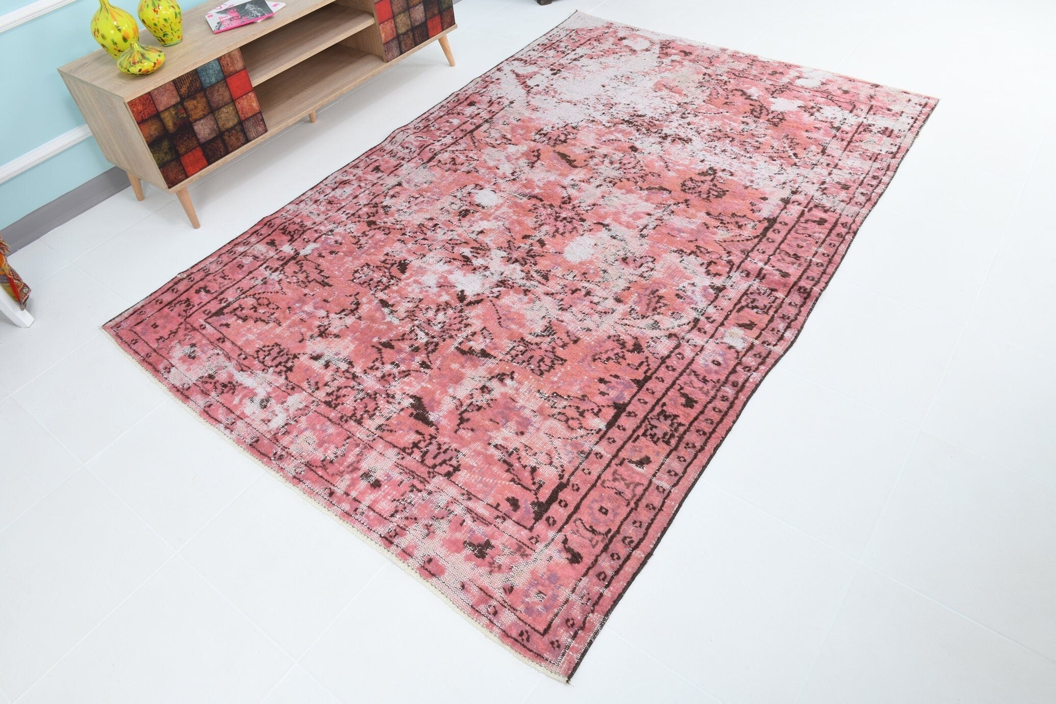 Turkish Vintage Rug 5’6’ x 8’5’