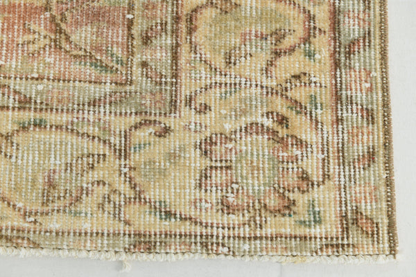Turkish Vintage Rug 5’6’ x 8’7’