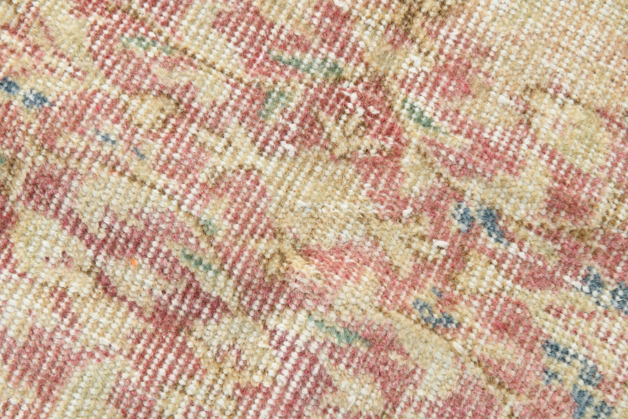 Turkish Vintage Rug 5’6’ x 8’7’