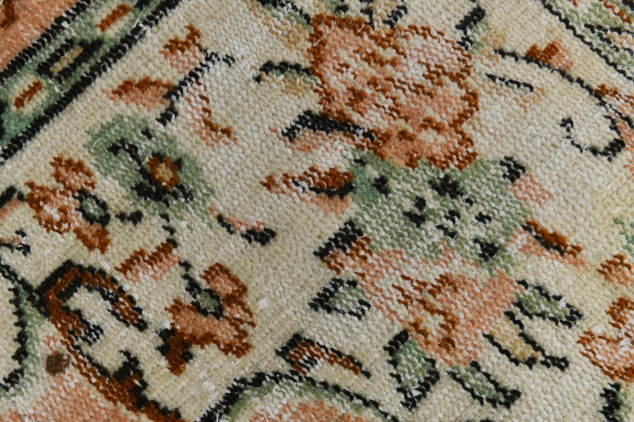 Turkish Vintage Rug 5’6’’ x 8’7’’ ft
