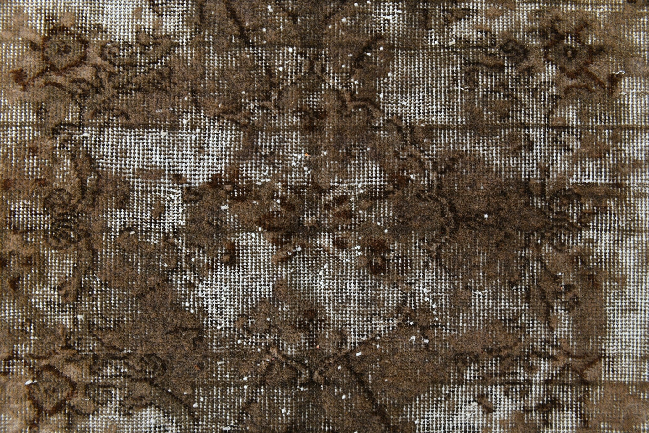 Turkish Vintage Rug  5'6" x 9'7" ft