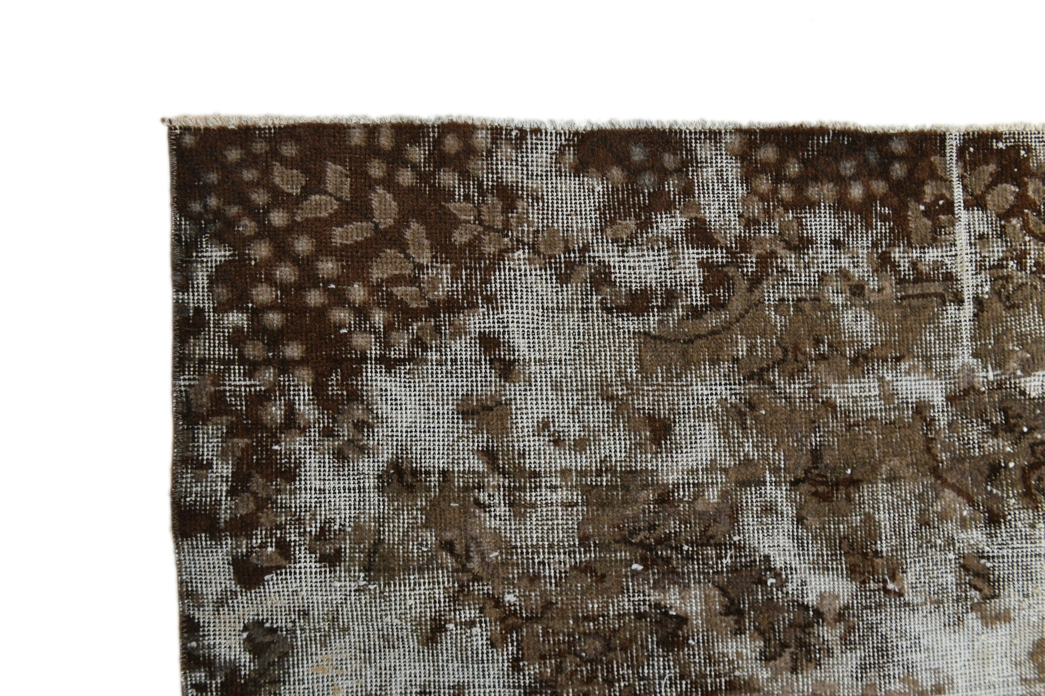 Turkish Vintage Rug  5'6" x 9'7" ft