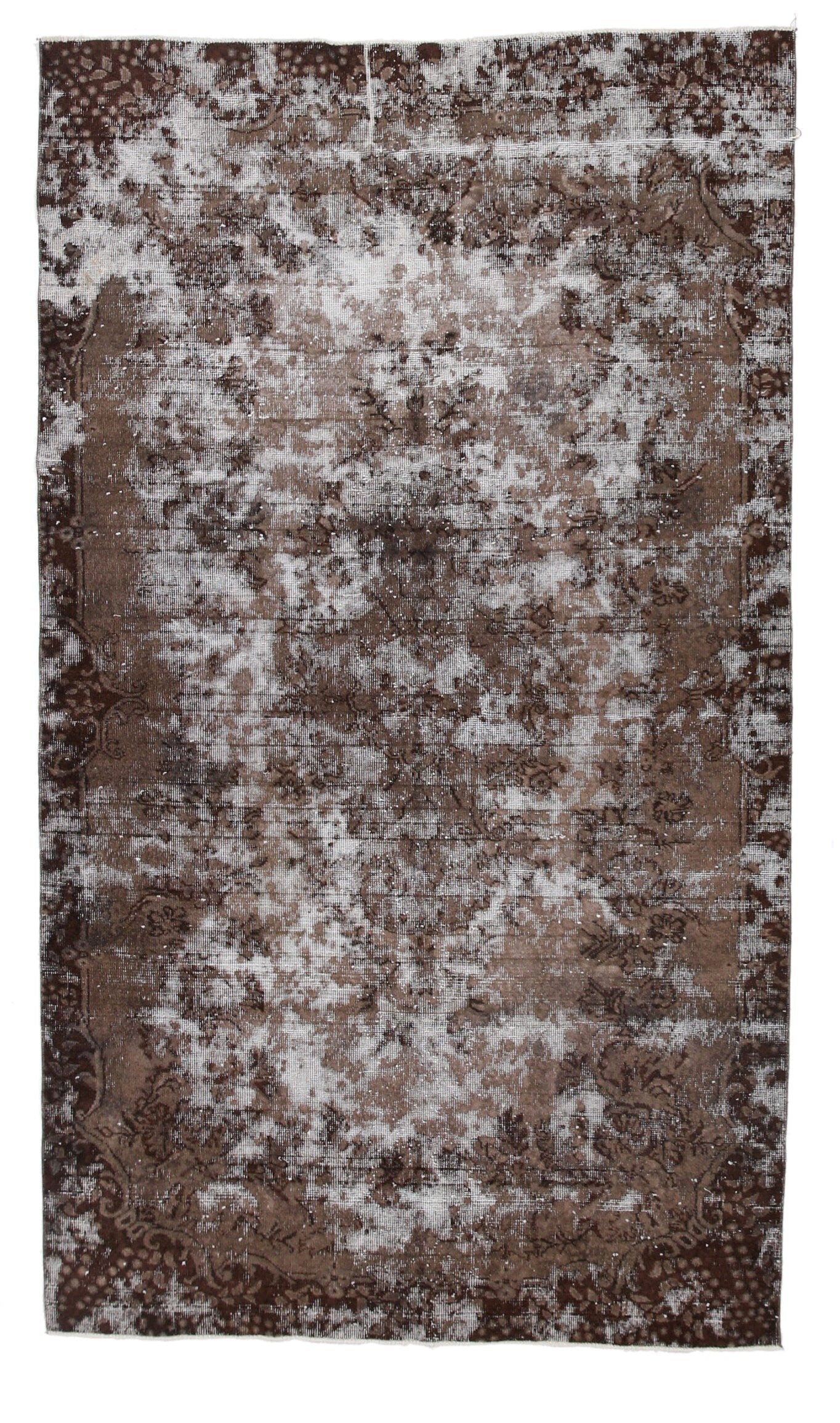Turkish Vintage Rug  5'6" x 9'7" ft