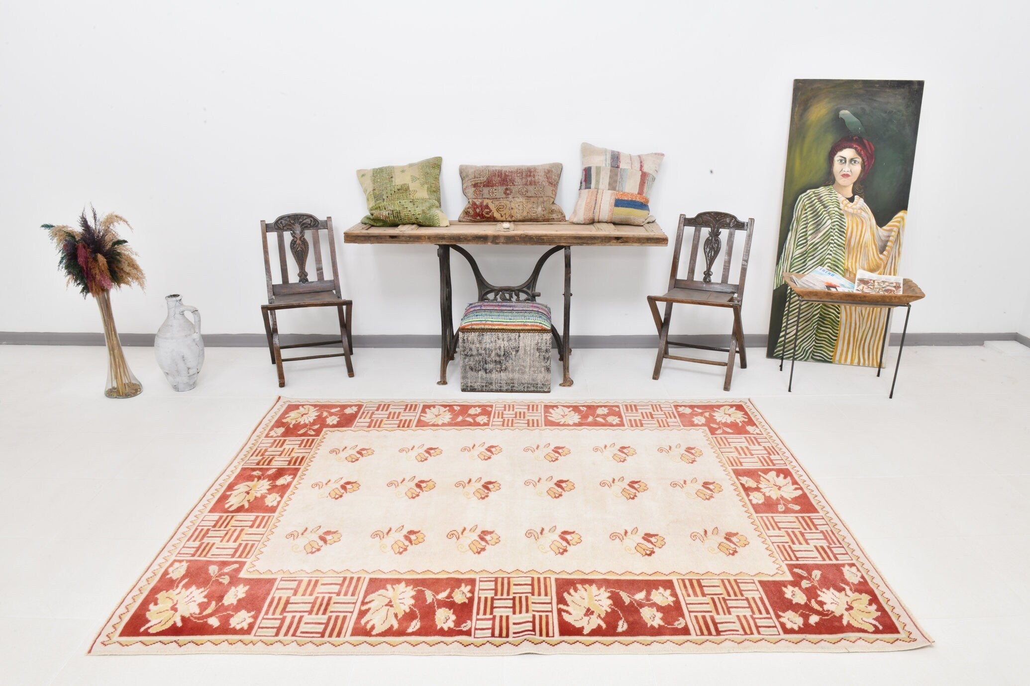 Turkish Vintage Rug  5'7" x 7'10" ft