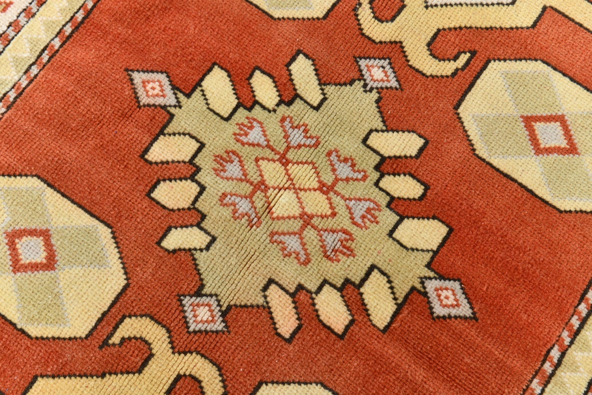 Turkish Vintage Rug  5'7" x 8'0" ft