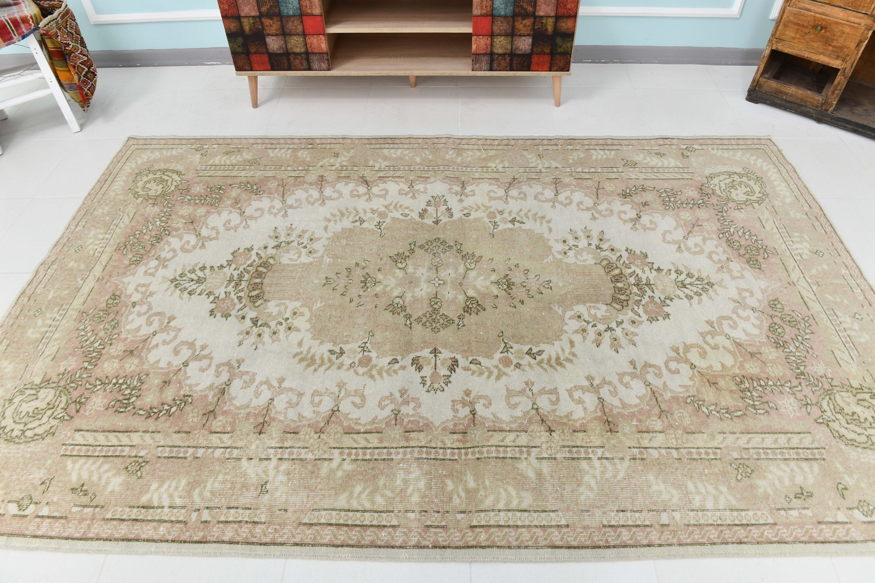 Turkish Vintage Rug 5’7’ x 8’10’