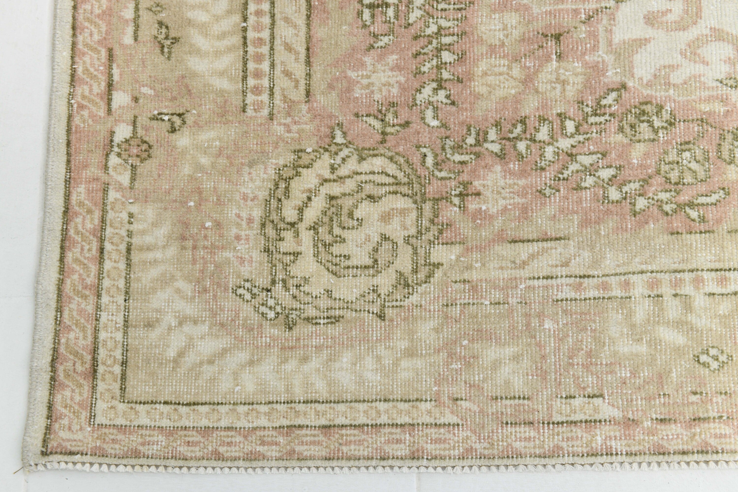 Turkish Vintage Rug 5’7’ x 8’10’