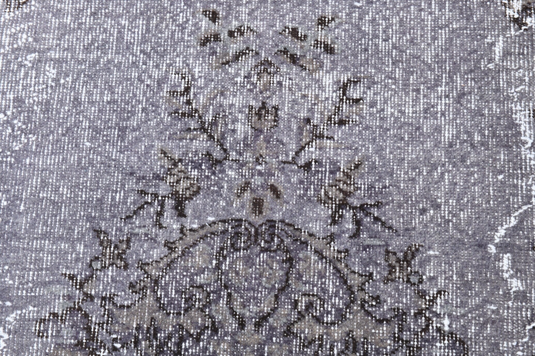 Turkish Vintage Rug  5'7" x 8'10" ft