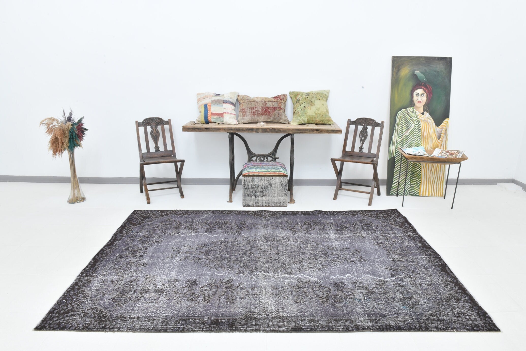 Turkish Vintage Rug  5'7" x 8'10" ft