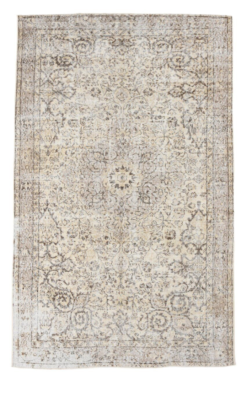 Turkish Vintage Rug  5'7" x 8'12" ft