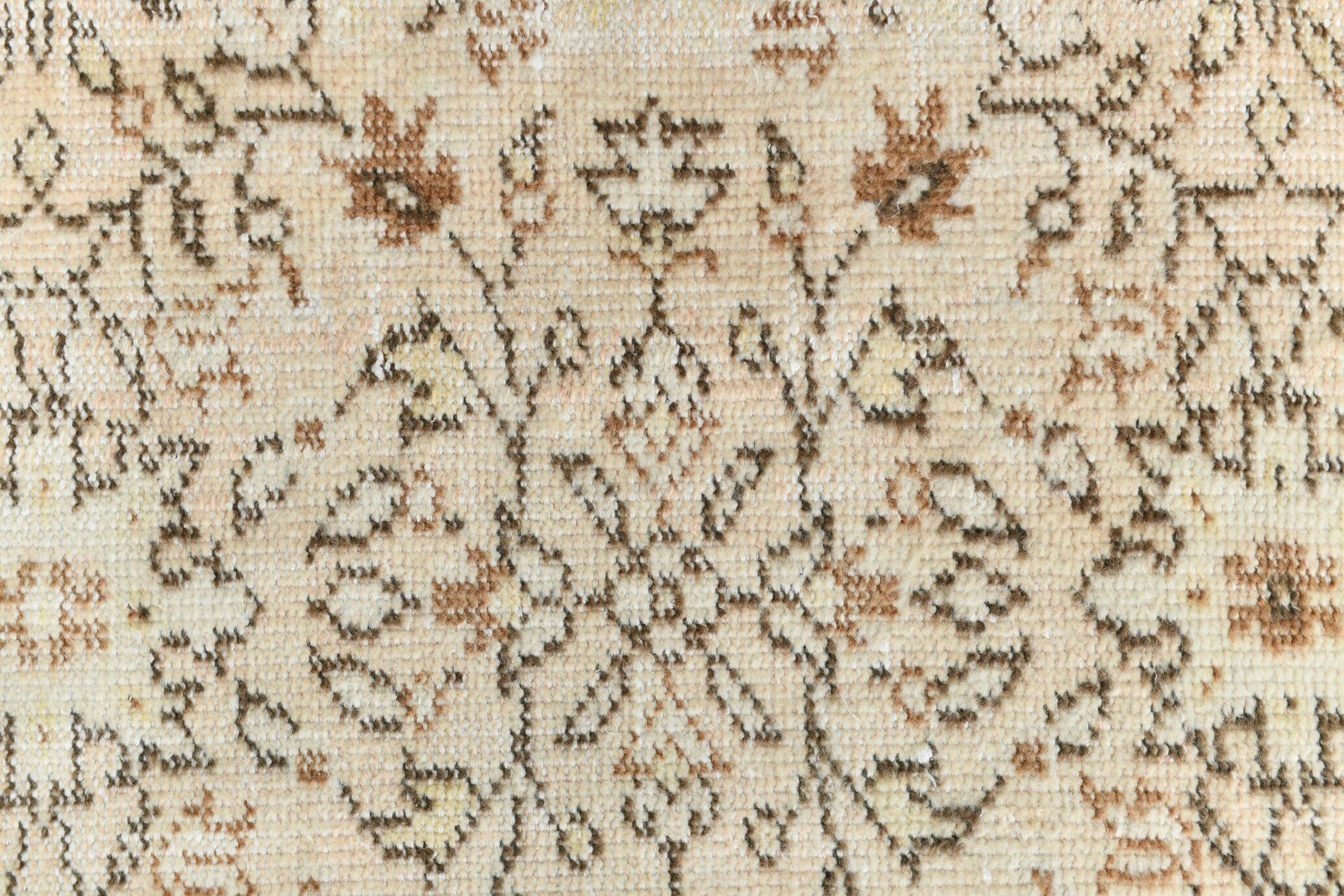 Turkish Vintage Rug 5’7’ x 9’2’