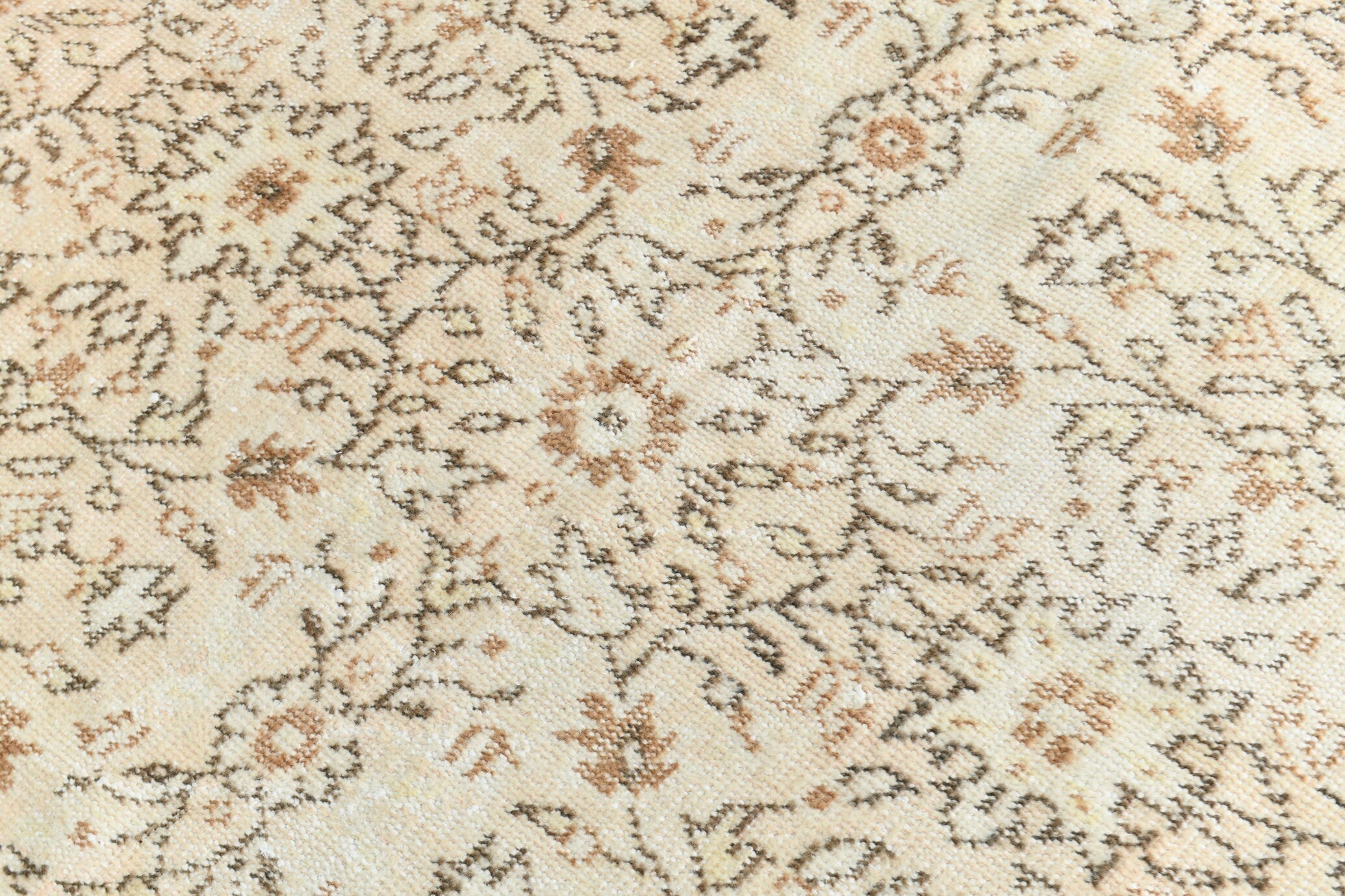 Turkish Vintage Rug 5’7’ x 9’2’
