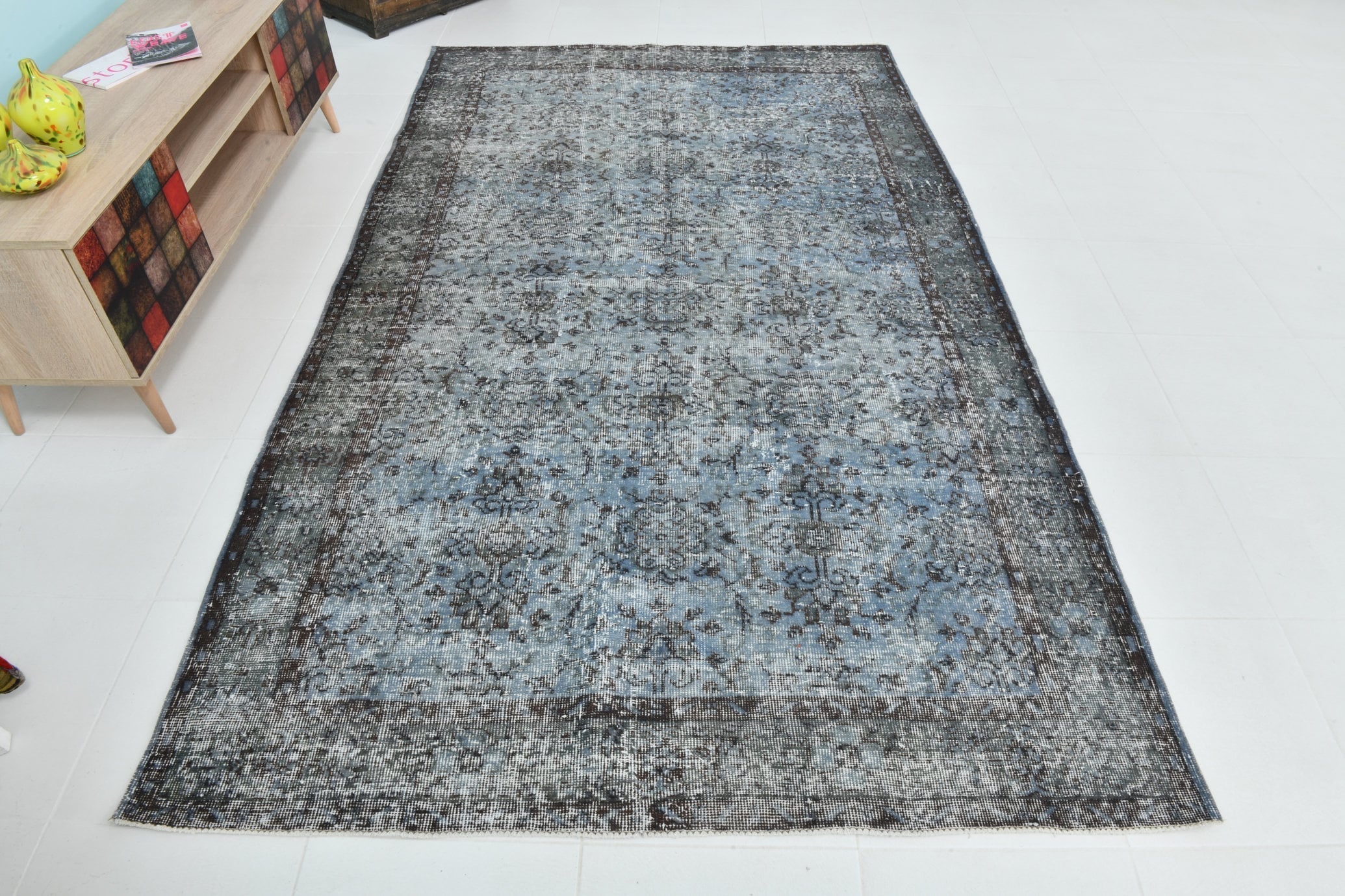 Turkish Vintage Rug 5’7’ x 9’3’